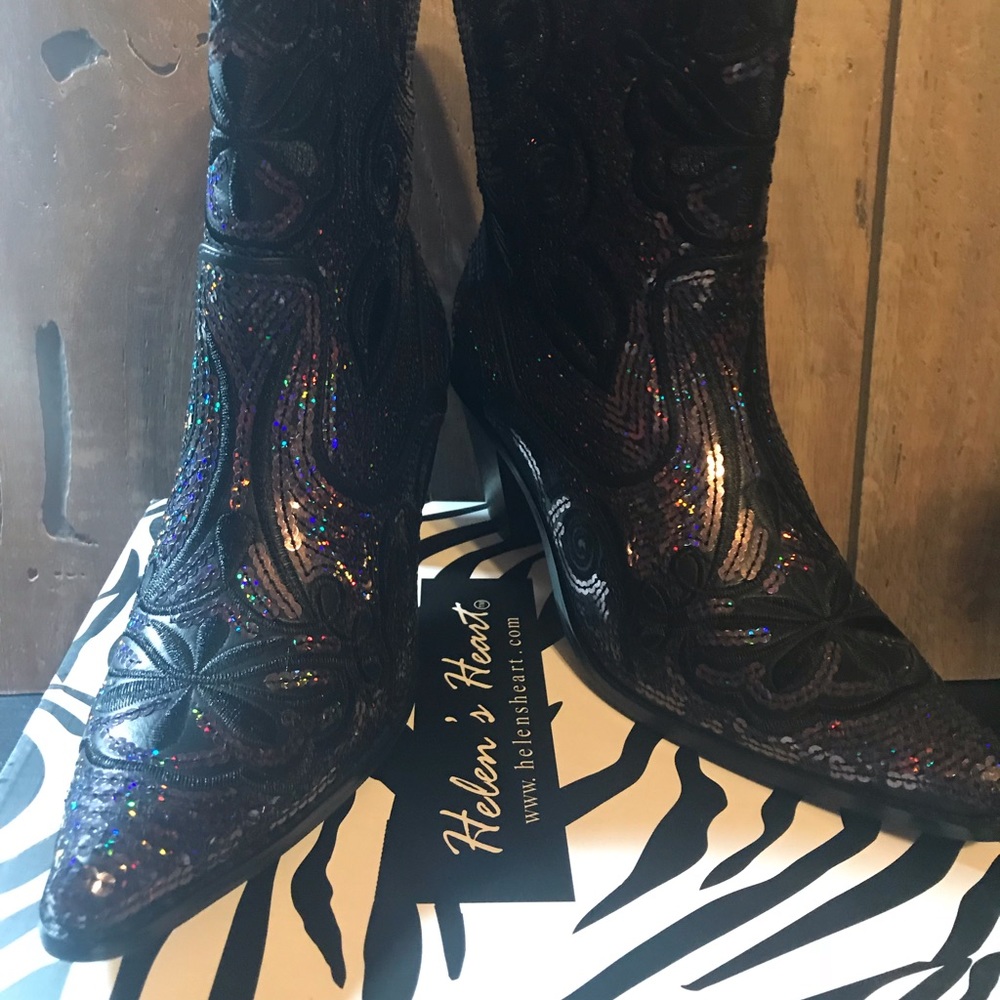 Helen Heart Short Sequin Boots 🌟NEW in box🌟